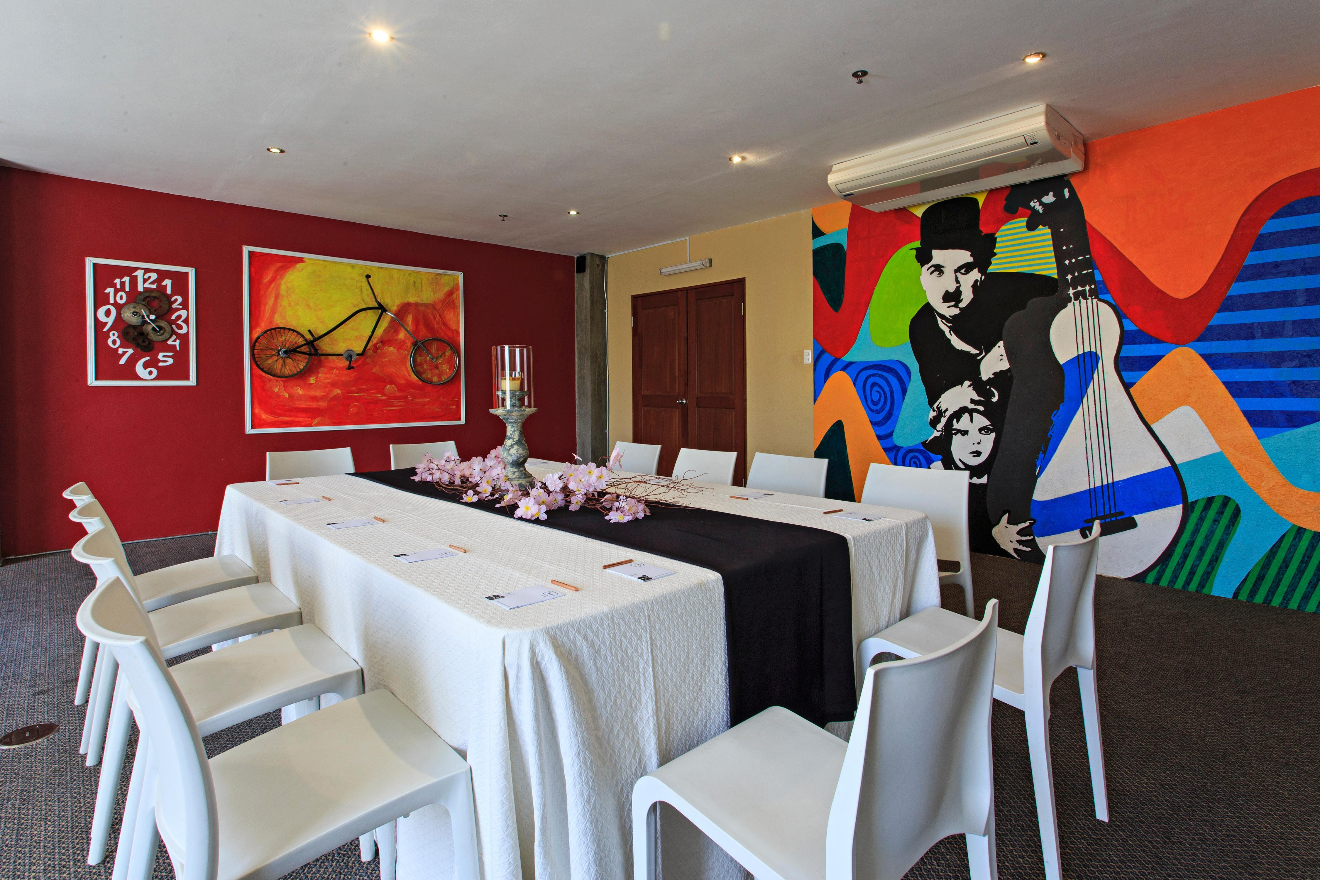 The Henry Hotel Cebu Extérieur photo