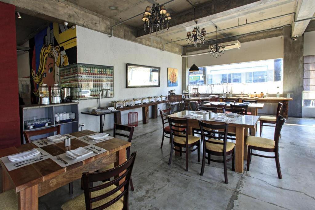 The Henry Hotel Cebu Extérieur photo