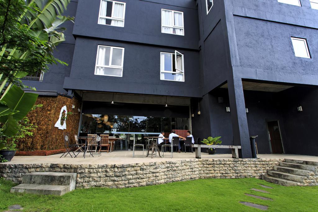 The Henry Hotel Cebu Extérieur photo